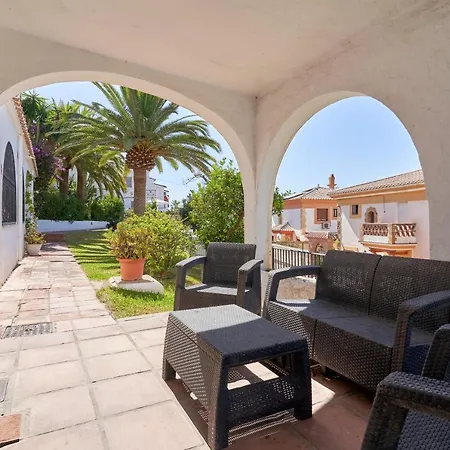 Luminosa Casa En 4* Nerja